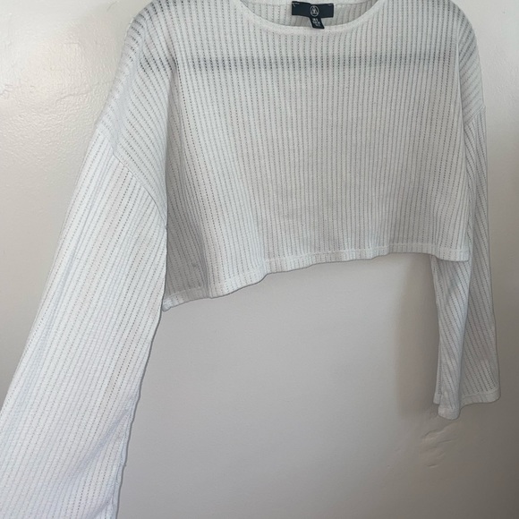 White Crop Top - Picture 2 of 3